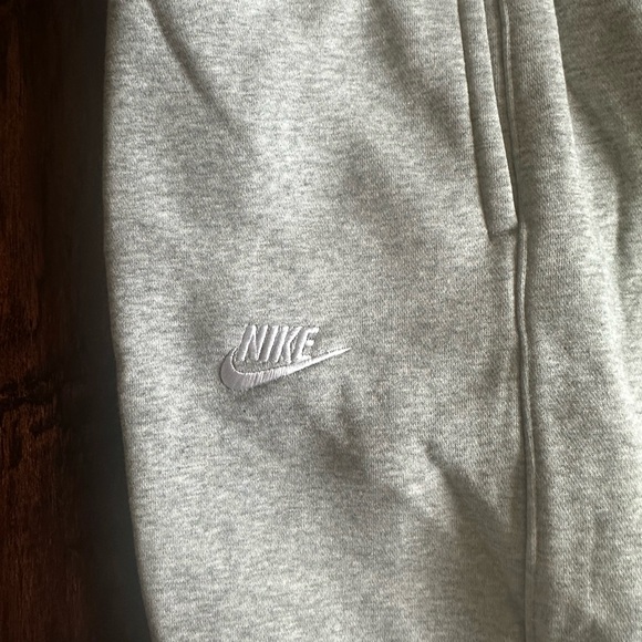 Men’s grey Nike Sweatpants - Picture 1 of 3